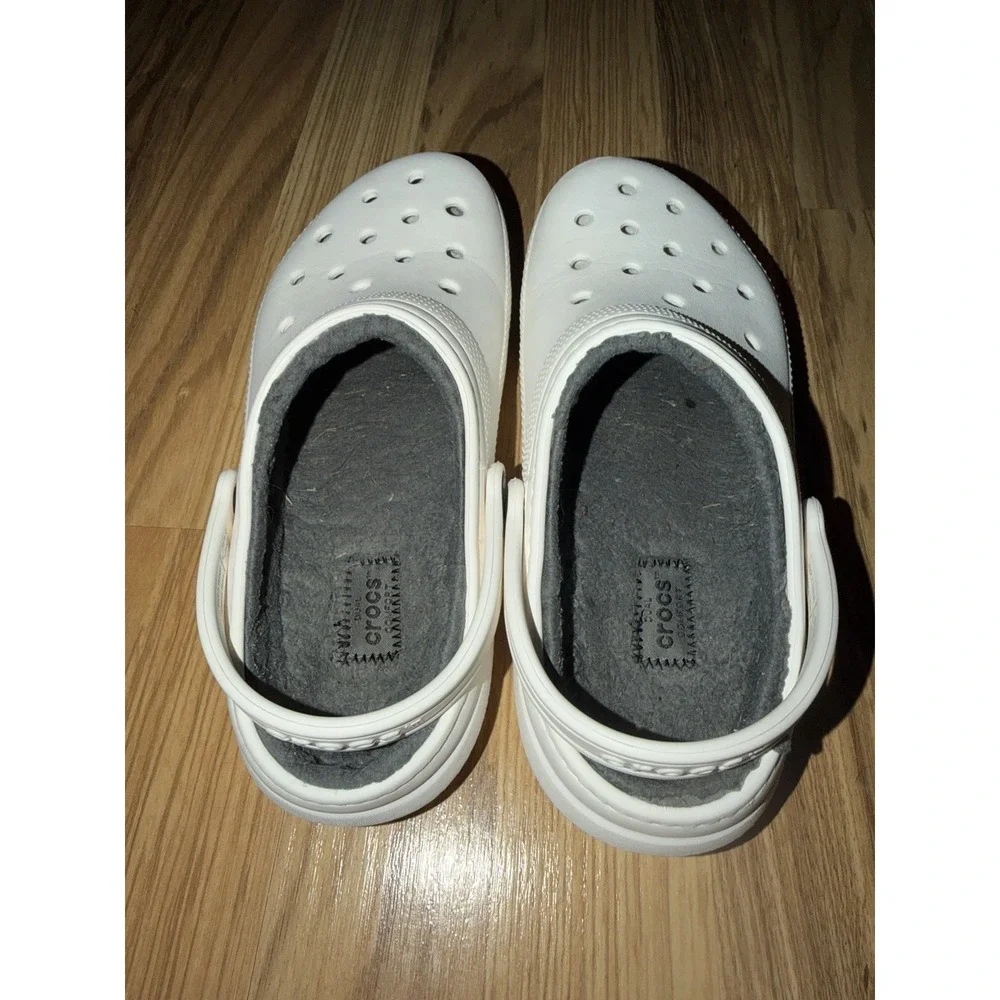 Crocs Kids J3 3 Classic Clog Fleece Lined White Gray Youth Unisex Boys Girls EUC